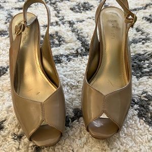Nine West peep toe platform heels size 8